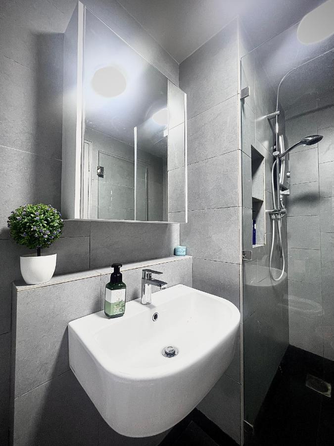 Botiza Suites At Jesselton Quay コタキナバル エクステリア 写真